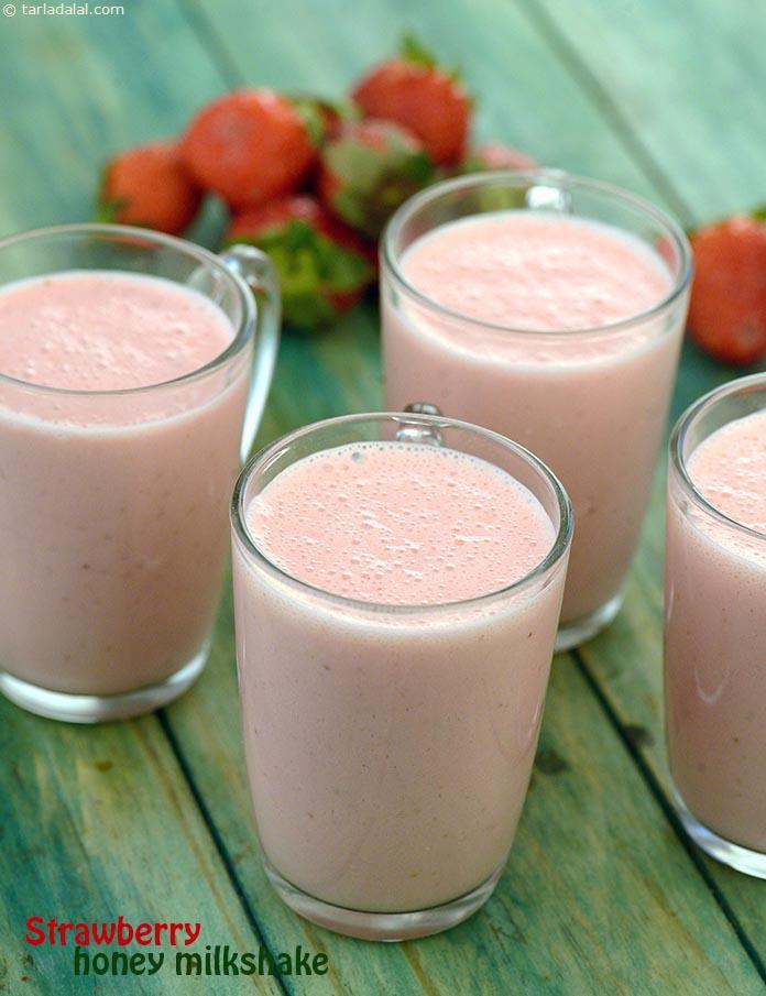 Healthy Strawberry Milkshake, Indian Strawberry Milkshake with Almond Milk recipe In Gujarati