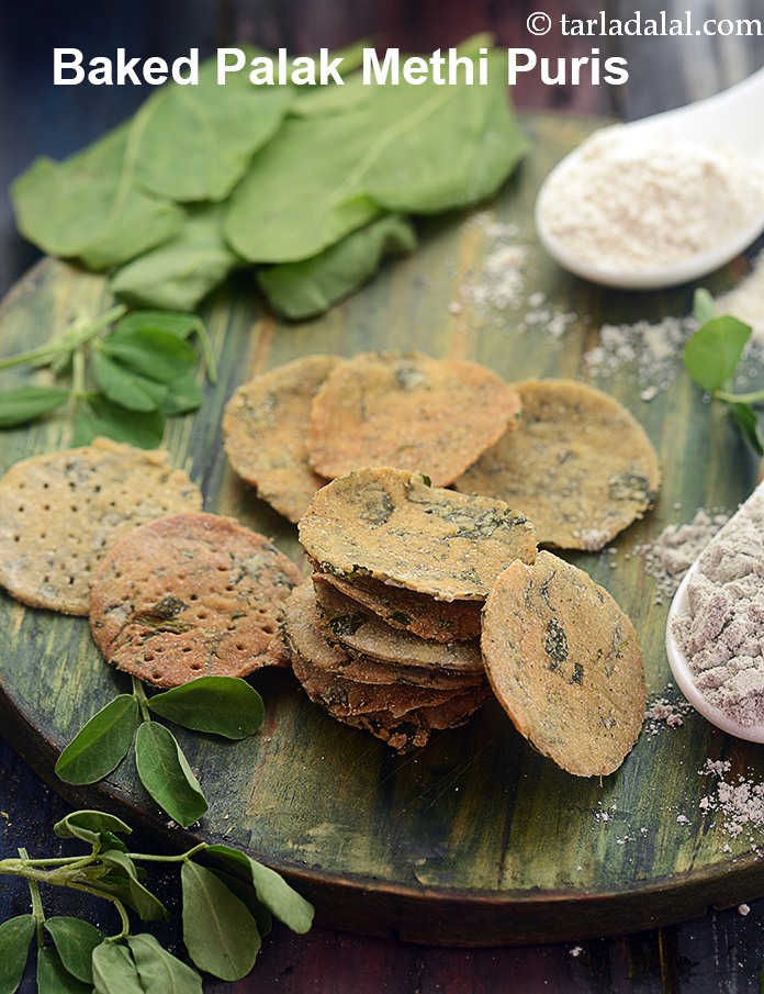Baked Palak Methi Puris recipe In Gujarati