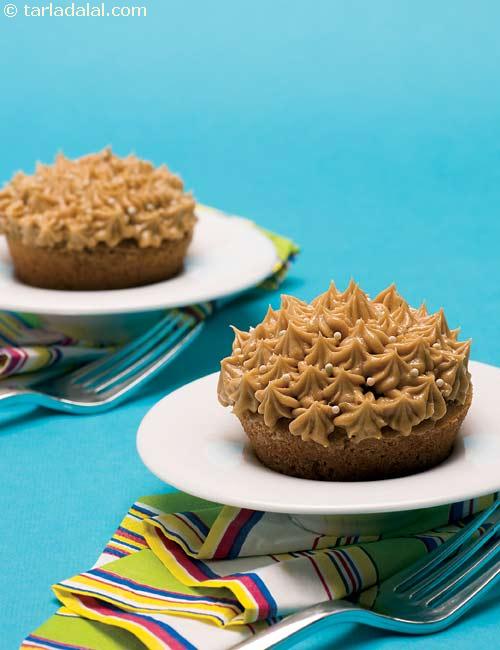 Coffee Walnut Cupcake ( Cupcakes Recipe) In Gujarati