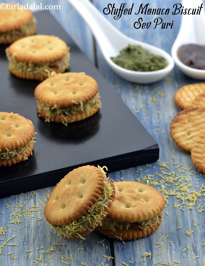 Stuffed Monaco Biscuit Sev Puri Recipe Salted Biscuit Sev Puri